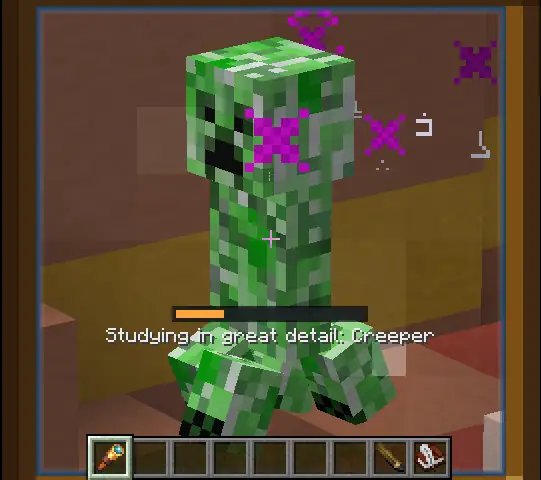 Studying a Creeper in detail through a Spyglass